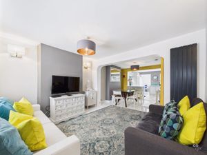 Living Area- click for photo gallery